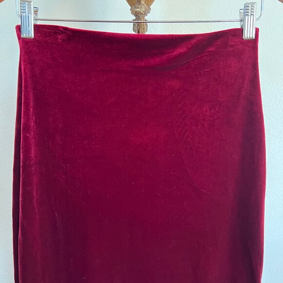 Exit of California Women's Size M Stretch Burgundy Velvet Side Slit Maxi Skirt - Picture 3 of 8